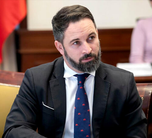 Panel de transacciones de Quantum AI mostrando beneficios diarios de mas de 25.000 euros